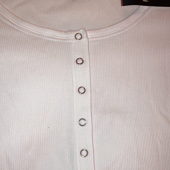 NWT juniors Forever 21 Long Sleeve Crop Top - Picture 3 of 4